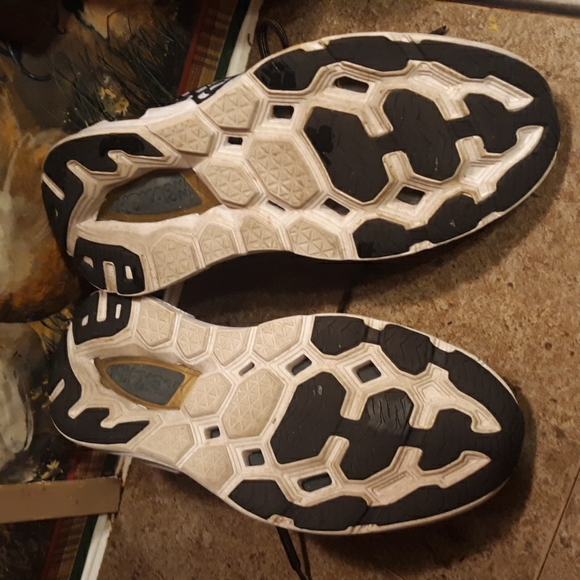 Hoka One One Vanquish 3 sneakers - Picture 7 of 10